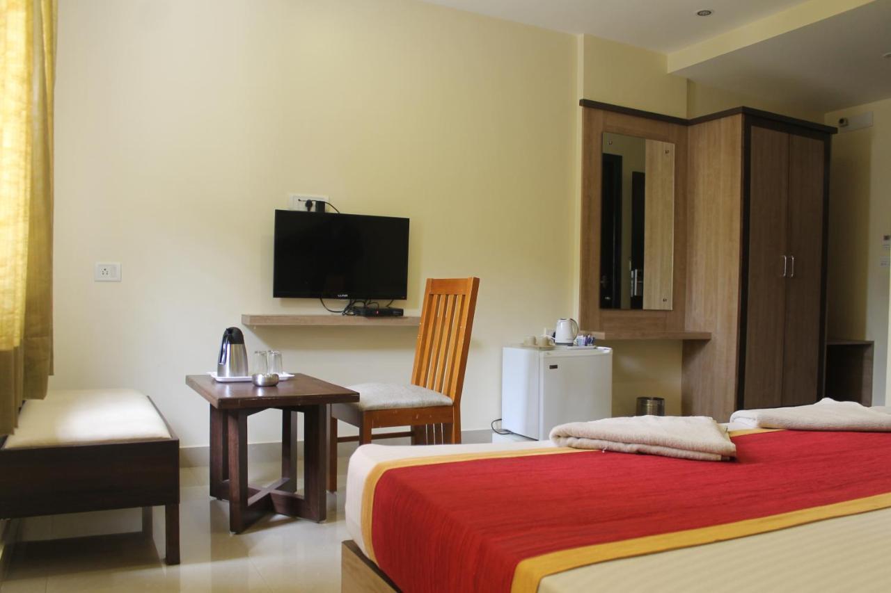 Hotel Green Trees Bangalore Luaran gambar