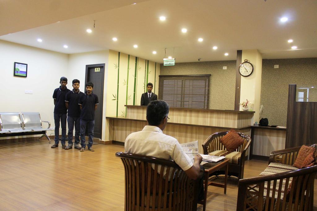 Hotel Green Trees Bangalore Luaran gambar