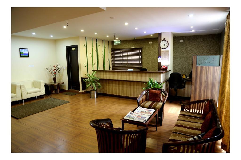 Hotel Green Trees Bangalore Luaran gambar